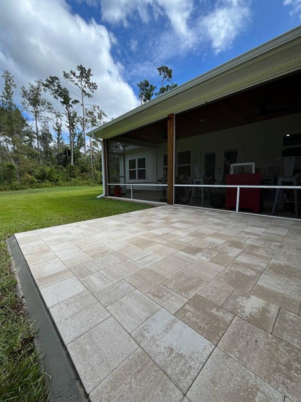 Premium travertine patio design — Central Florida